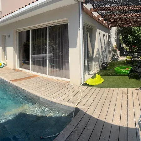 D'architecte Avec Piscine Privee, Ideal Pour Famille Вилла