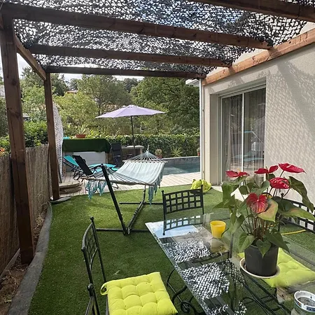 D'architecte Avec Piscine Privee, Ideal Pour Famille