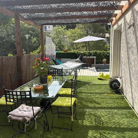 D'architecte Avec Piscine Privee, Ideal Pour Famille